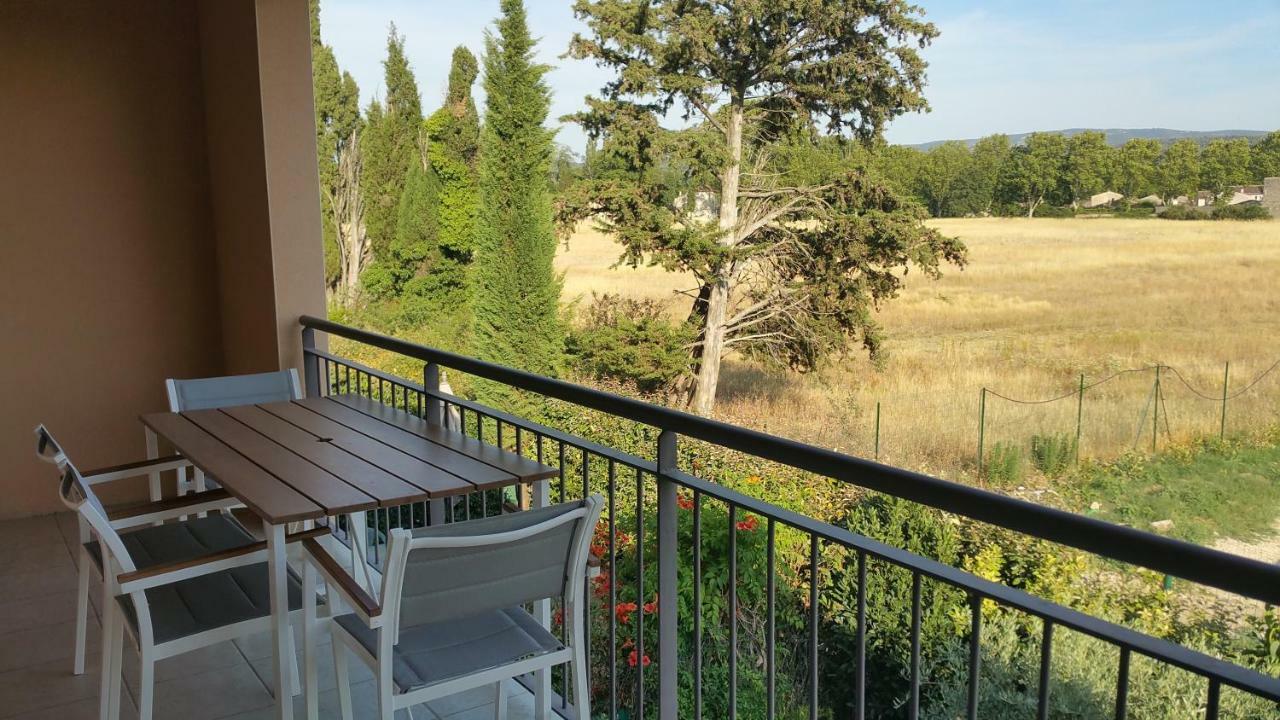 Apartamento Apt 50m2 avec Balcon tout équipé proche d'Avignon Pernes-les-Fontaines Exterior foto